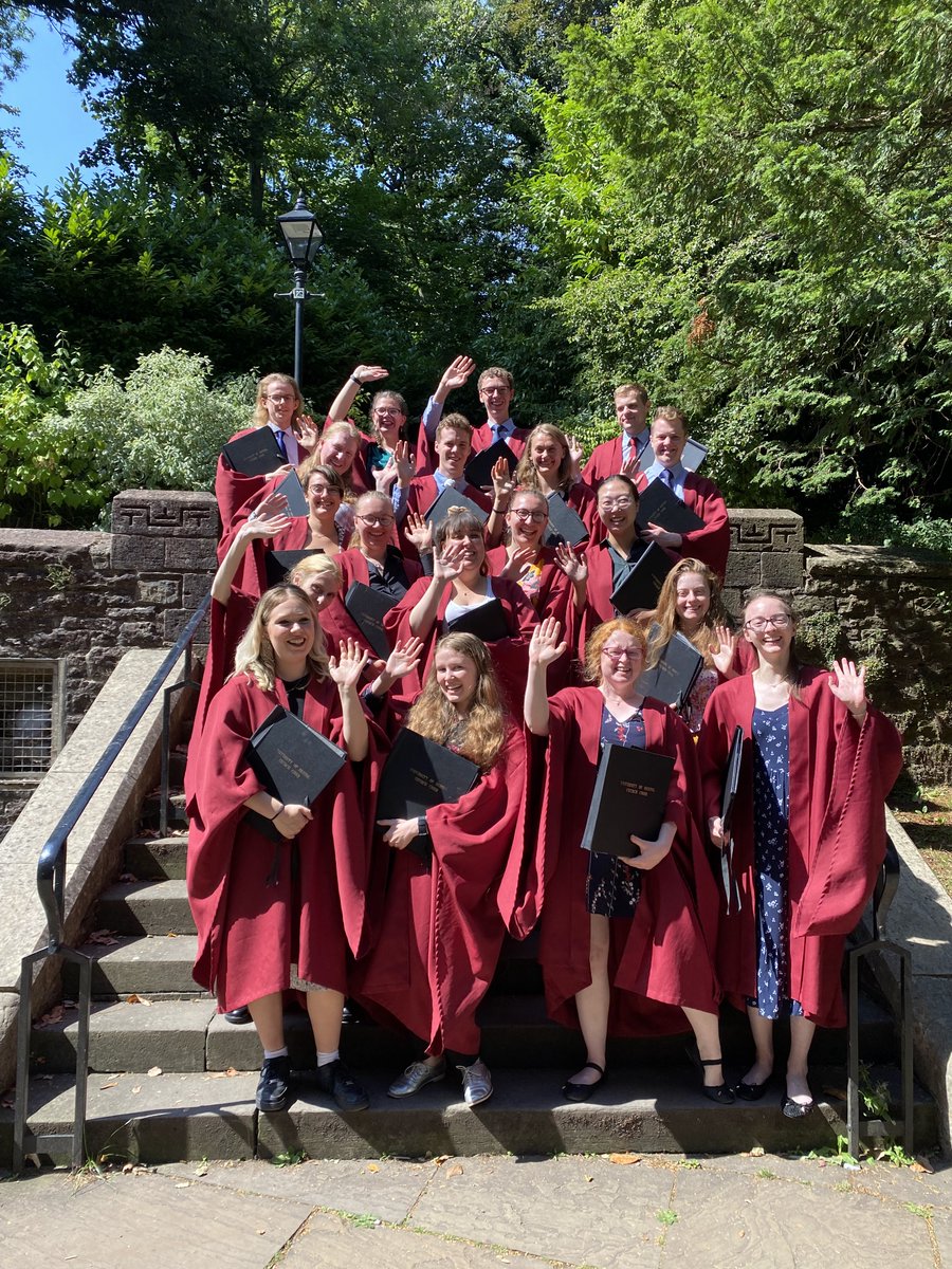 Bristol based Organ Scholarship thread! (1/6)

Please share this exciting opportunity for prospective organists heading to Bristol University this autumn! 

#organscholar #organist #bristoluni #inclusivechurch #choralmusic #choir