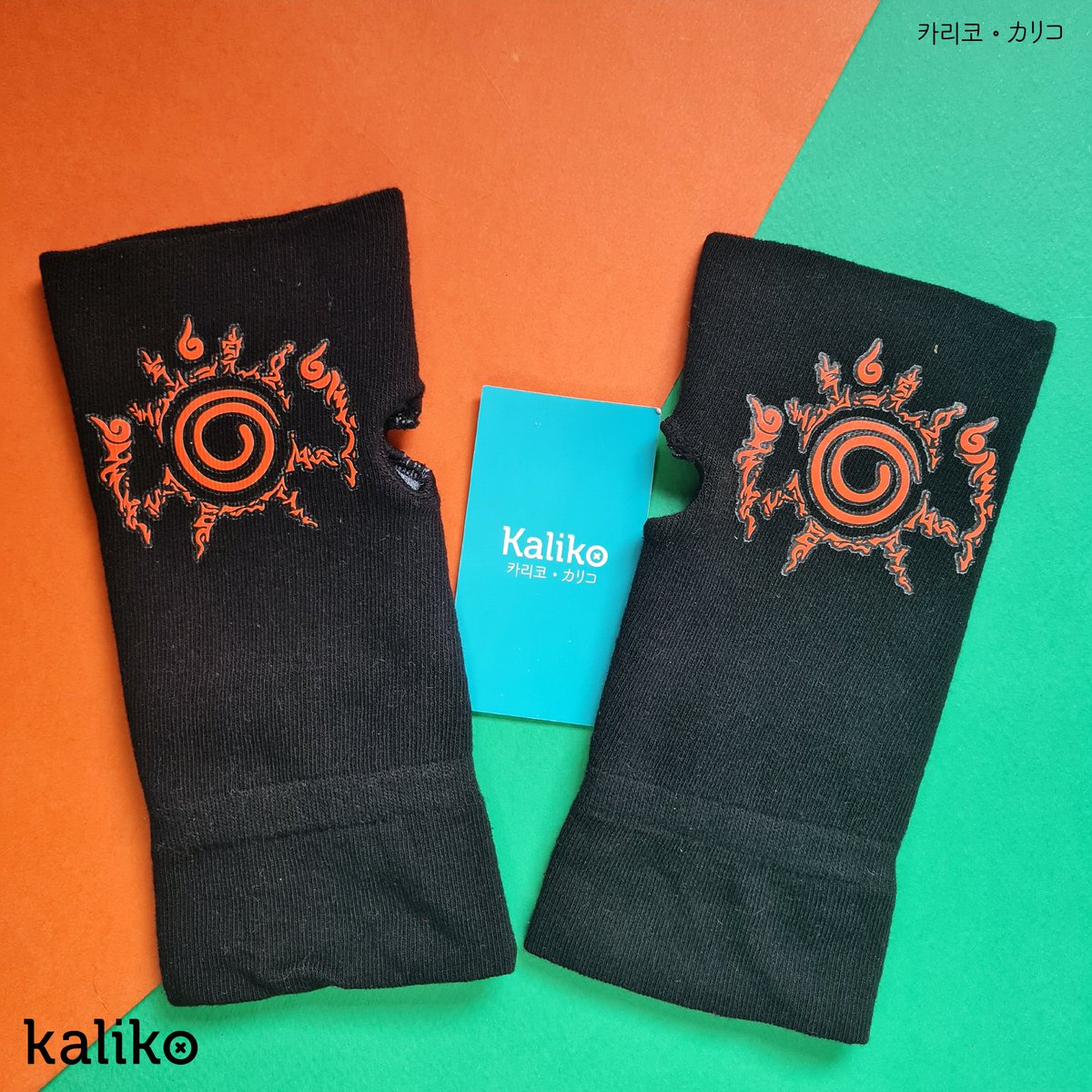 'Gloves are all the accessory you need!' - kaliko 😼
.
Anime Fingerless Gloves.
.
Ready to receive your orders 🛍
.
#gloves #glove #fashion #wintergloves #motorbikeglove #style #anime #naruto #attackontitan #akatsuki #manga #beirut #lebanon