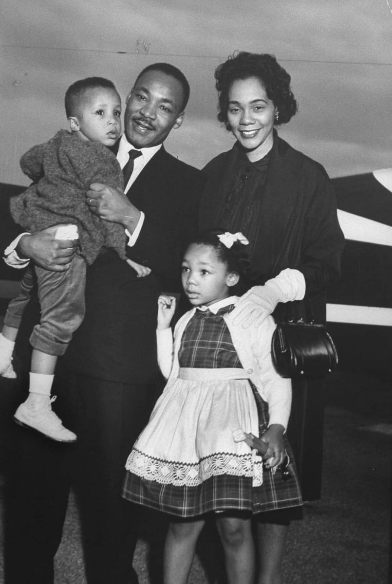 @BerniceKing @DrDinD @TheKingCenter Beautifully stated !!
Yes
Remembering
Honor...Love...Respect...your mom
#CorettaScottKing 
#MLKDay