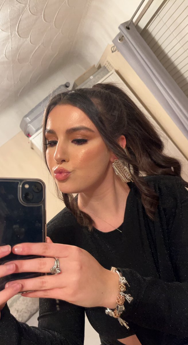 Emily Lucass tweet media