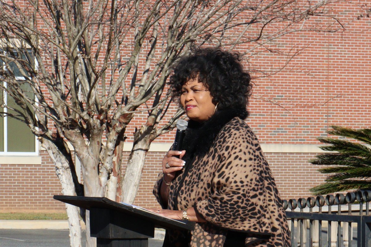 WUWF Public Media tweet media