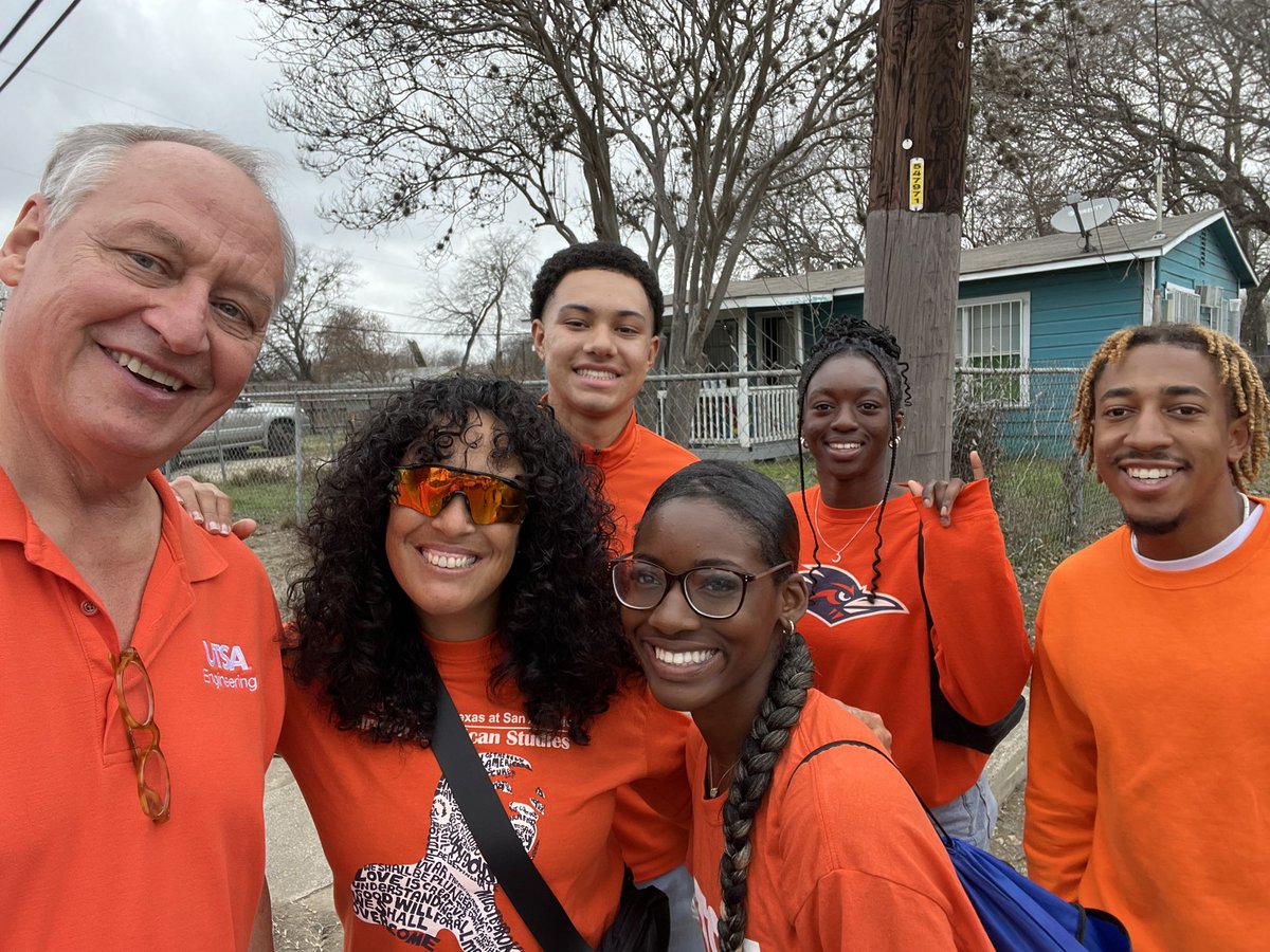 PresidentEighmy's tweet photo. Marching with @base_utsa at @COSAGOV’s 2023 MLK March! @UTSA #MLKDay2023 https://t.co/WHt6sCsZf6