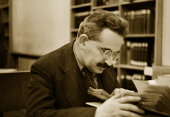 hipermedula's tweet photo. La obra de arte en la época de su reproductibilidad técnica. Walter Benjamin. Audiolibro. Obra completa. #Benjamin #WalterBenjamin #librosArte ¿Qué es el aura propiamente hablando? Una trama particular de espacio y tiempo... https://t.co/GPc4oyrRAJ https://t.co/o9BvM0TKxU