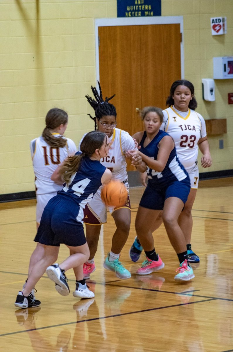 BrookBratt08's tweet photo. Thanks Mrs Short for the great pictures. @TJCAAthletics @CoachYMelvin @Coach_B828 @WomenNets @CghrMedia @HoopDreamsAAU @LBI_Carolina @BallHerHoopsCLT @CarolinaGHoops @NCarGirlsHoops @Select60 @PGH_NC #Blessed #Bloodline #LitLikeTwitt #IAmNotRegular https://t.co/gmFp14cyPe