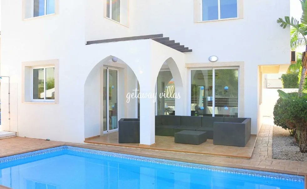 GetawayVillas's tweet photo. Perfect location
From: Derek T
Stayed in villa: Pernera-Dream (1543) Sept 2022
https://t.co/BJBBqUnukC
#CyprusVillas #PereneraVillas #FamagustaVillas https://t.co/TbqskrevYe