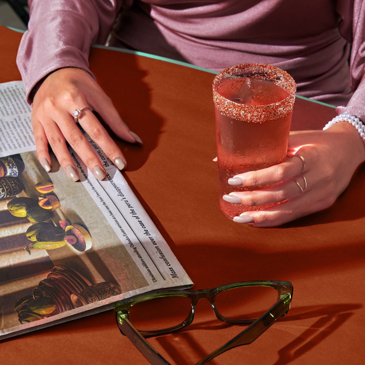 strangerandsons's tweet photo. Perry Road Peru — a page turner of a cocktail, that keeps you calling back for a pour more.
#thebombaycanteen #perryroadperu
#StrangerAndSons #indianinspired #limitededition #seasonalshowstopper https://t.co/1xfC2TbHut