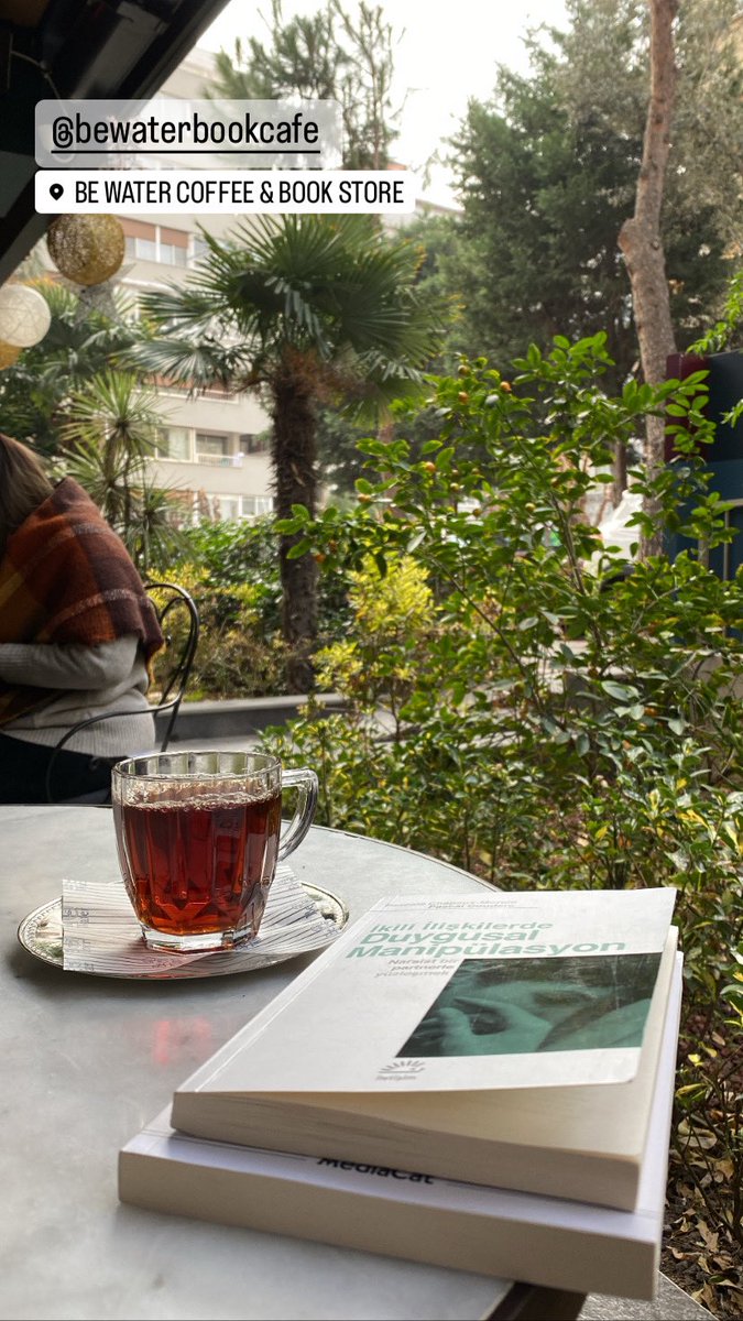 sozer_oya's tweet photo. #çaykeyfi #ikiliilişkilerdeduygusalmanipülasyon #pascalcouderc
#outliers #çizginindışındakiler #malcolmgladwell #bewaterbookcafe #gülsokak #alsancak #kitap #book https://t.co/IDGG99TSYH