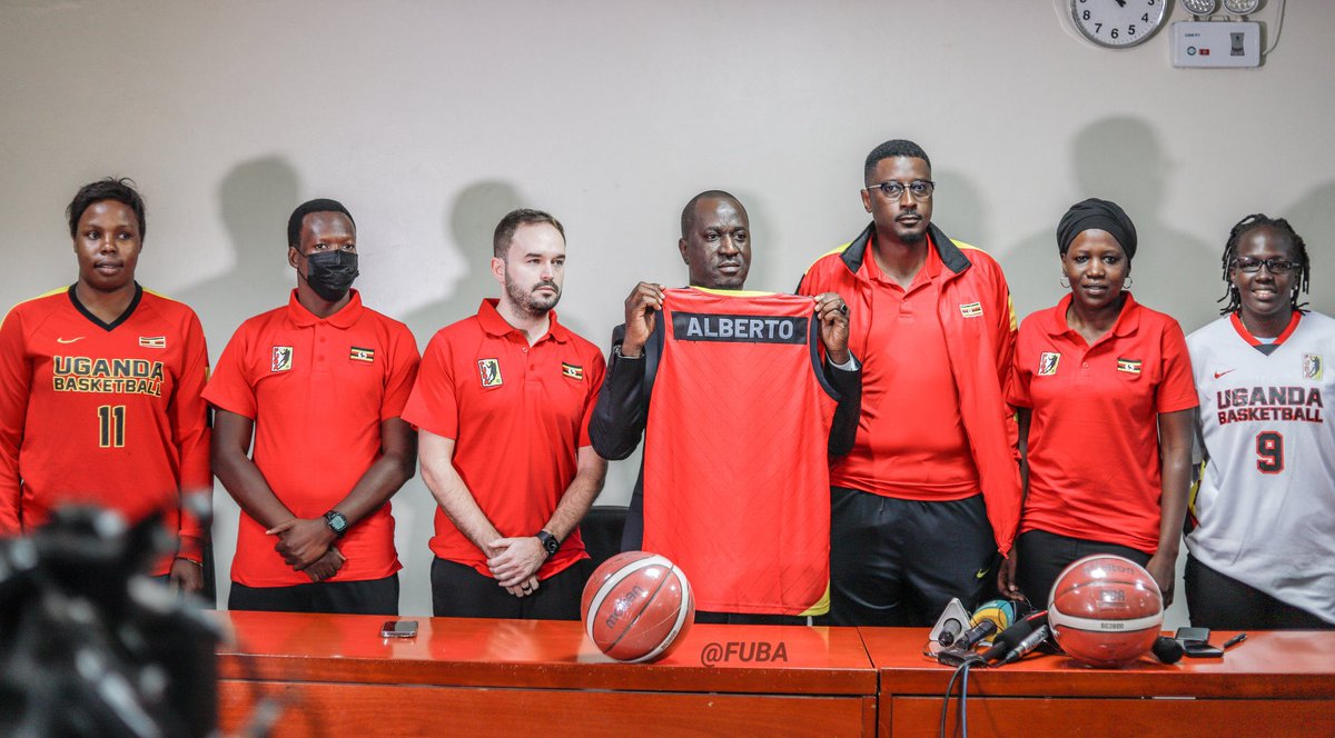 Proud to become Uganda National Team Head Coach for the incoming FIBA Women AfroBasket Qualifiers next 14-19 February. 🇺🇬🏀
