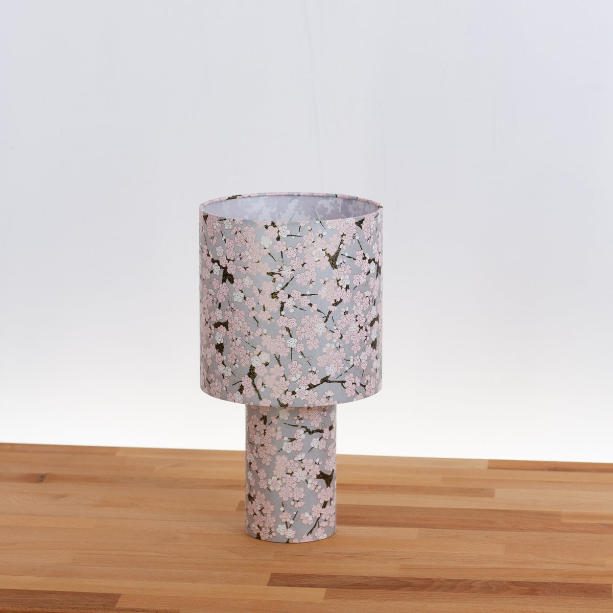 imbuelighting's tweet photo. Japanese Cherry Blossom Washi Table Lamp ~ 10% Off on whole range until 31st of January! #tablelamp #washi #cherryblossom #lighting #decor #interiordesign 

https://t.co/Pne78X6zF3 https://t.co/aIkcfEN8tT