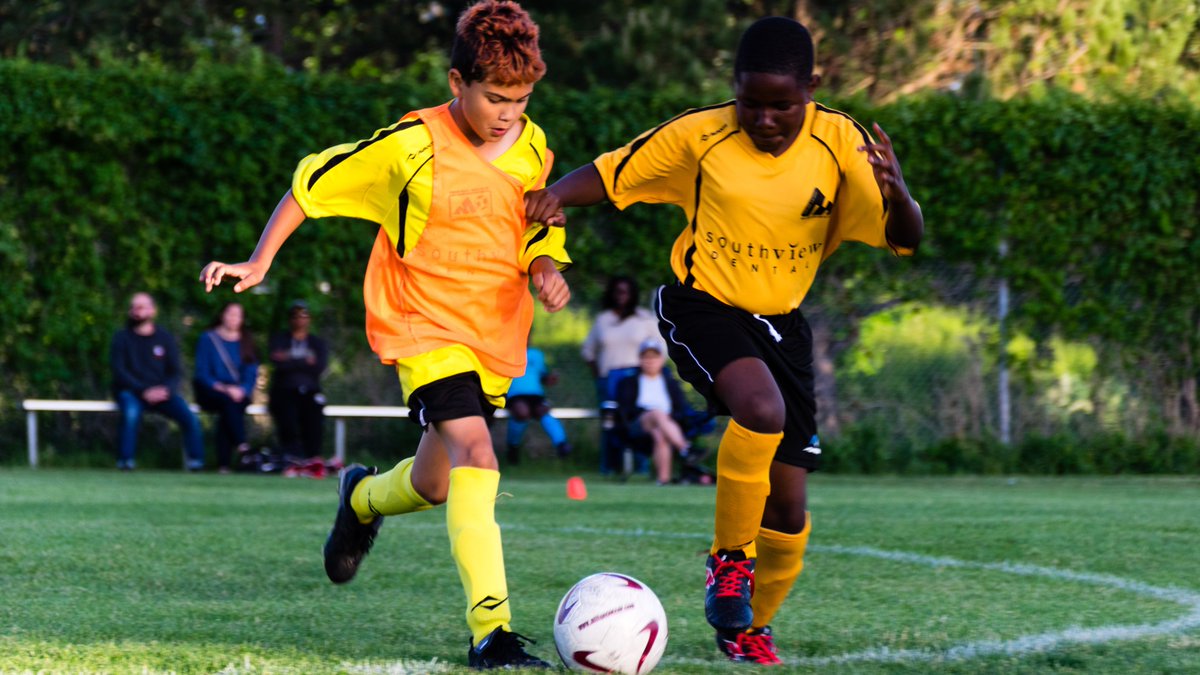 "The available research shows that encouraging children to become fully involved with what they’re working on and to stop worrying about their performance contributes to “a motivational pattern likely to promote long-term and high-quality involvement in learning.” <a href="/alfiekohn/">Alfie Kohn</a>