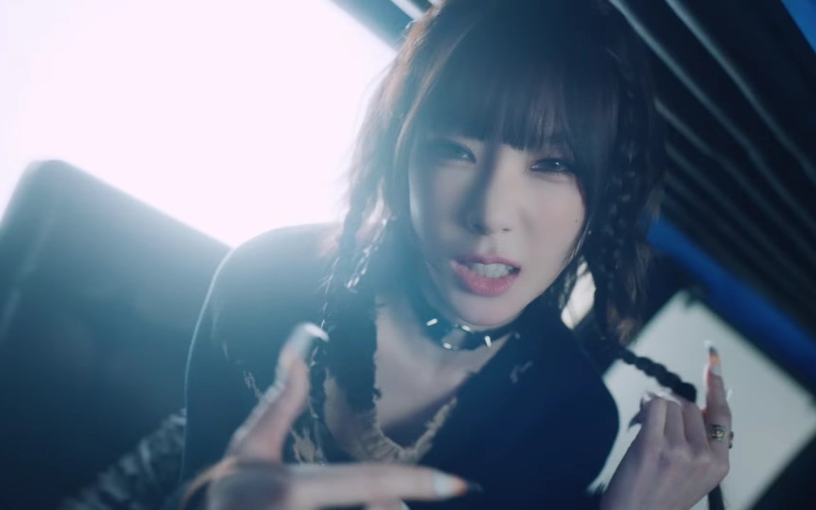 SNSDFIELD's tweet photo. she mad MAD https://t.co/uS8k5C3Xaa