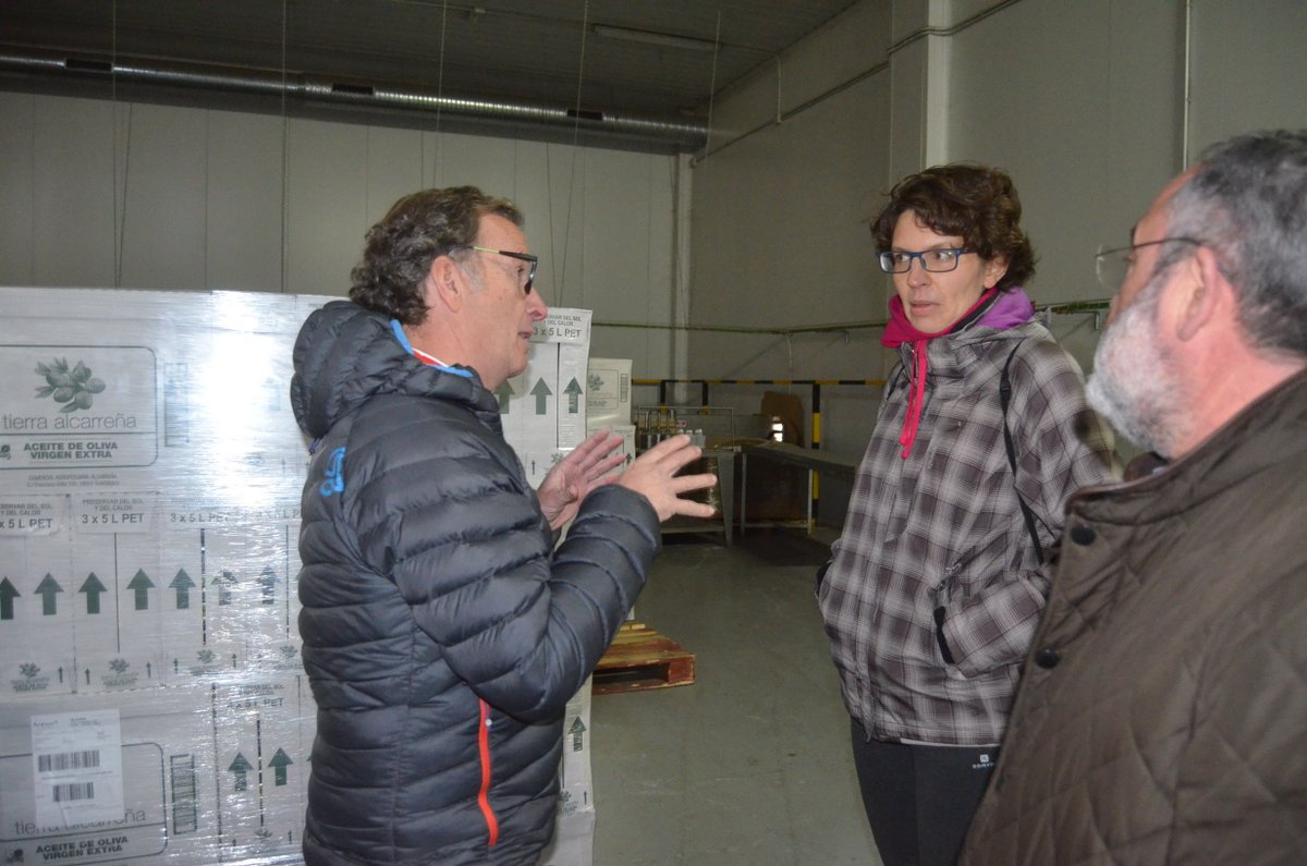 GrupoAPAG's tweet image. 🔛Hoy ha comenzado la 1ª estancia formativa de #ProgramaCultiva #CULTIVA2022, de las4⃣que haremos este año @GrupoAPAG y @CoopAgroCLM @CoopsAgroES 
✅Esperamos que María aprenda muuucho sobre  truficultura, con sus anfitriones de @TrufaZero, gracias a @mapagob y @redrunacional 👏