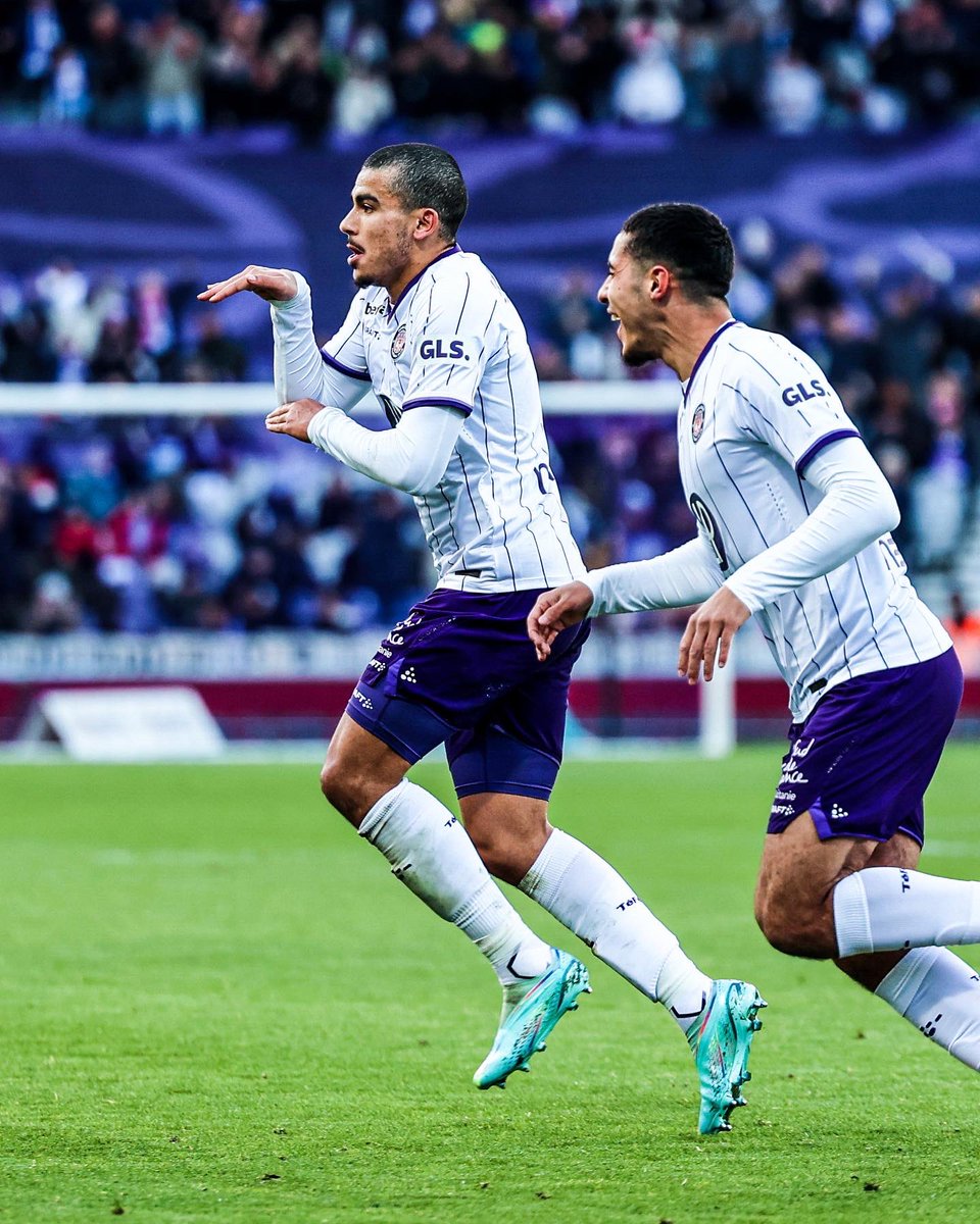 ZAboukhlal's tweet photo. Good to come back from a goal behind. 𝐓𝐨𝐩 𝐬𝐮𝐩𝐩𝐨𝐫𝐭 as always 💜💯 https://t.co/NfJ87tOqcj