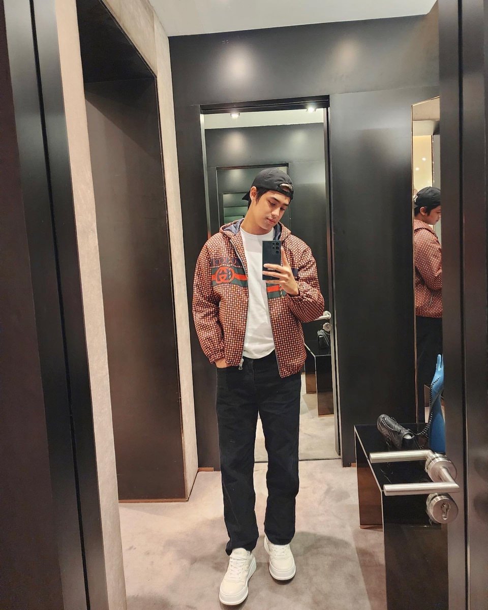 "what is up pipol of da world"

📸 Donny's IG post update.
🖇️ : instagram.com/p/CnehIAWvp4G/…

#DonnyPangilinan