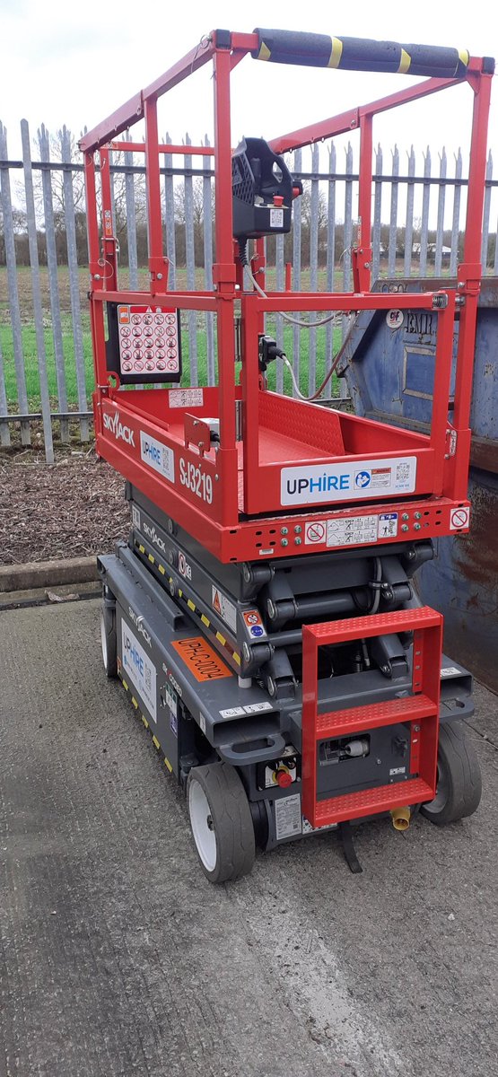 UphireUK's tweet photo. All delivered and ready on site #uphire #sameday https://t.co/CglZ9Knl3G