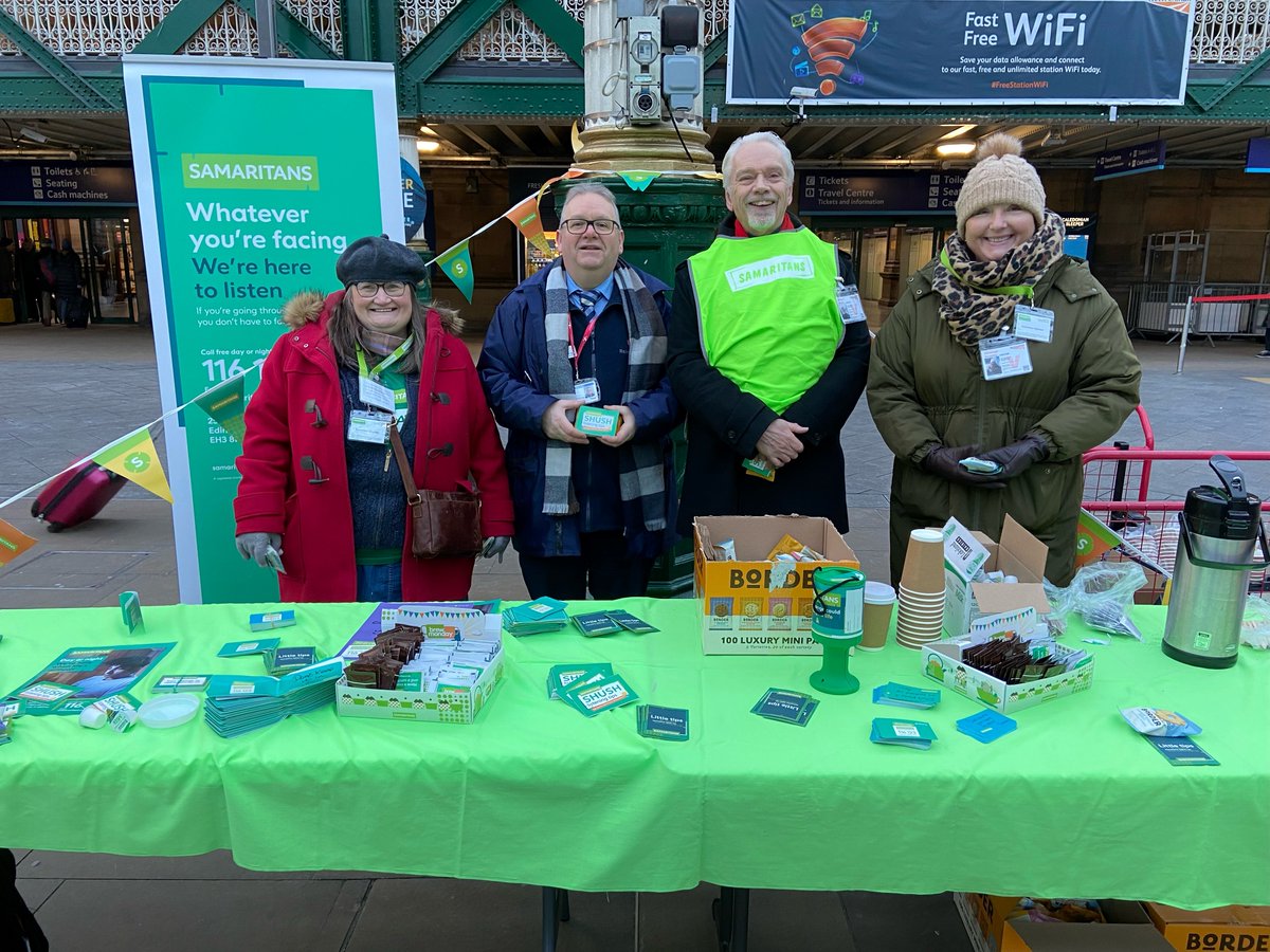 We've been having a great #BrewMonday here at Waverley. Thanks for coming over for a cuppa and a chat today! @EdinSamaritans @Sams_Scotland