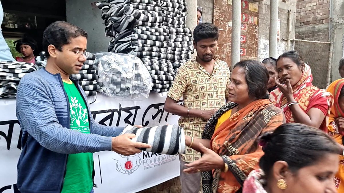 IndiaTribalCT's tweet photo. On 14th January, Magma Foundation and Celica Foundation, through India Tribal Care Trust, distributed blankets among 200 underprivileged villagers in rural areas of Bakkhali, South 24 parganas.
#support
#blanketdistribution
#bakkhali
#wecare
#tribalcare
#sdgs
#itct https://t.co/KoNVid478P