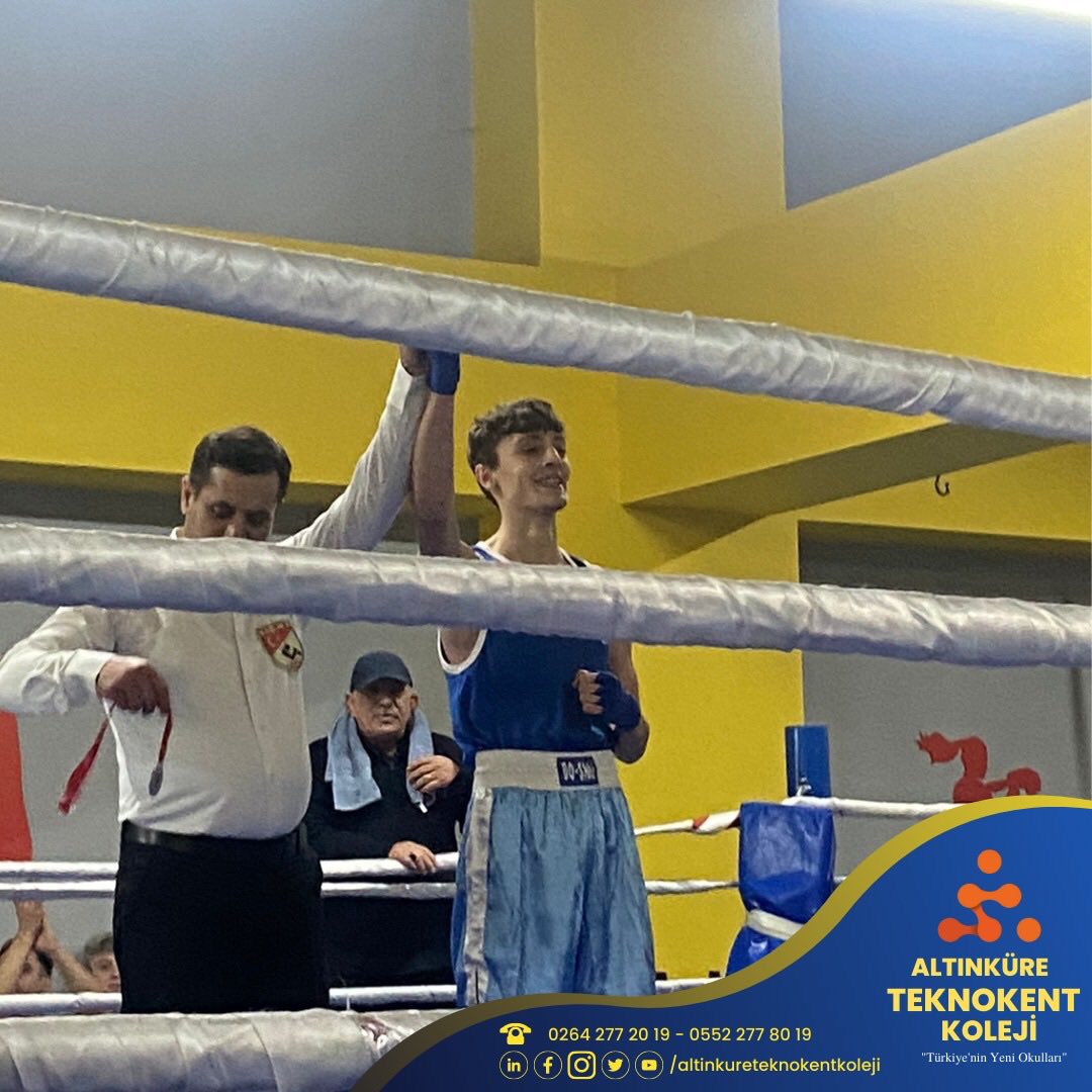 Okullar arası Boks müsabakasında Ammar DURMAZ Öğrencimiz Sakarya il birincisi olmustur. Öğrencimizi tebrik eder başarılarının devamını dileriz.

#boksmüsabakası 
#altınküreteknokentkoleji
#altınküreokulları 
#hayatahazırlar
#tasarım 
#makinetasarım 
#elektrikelektronik