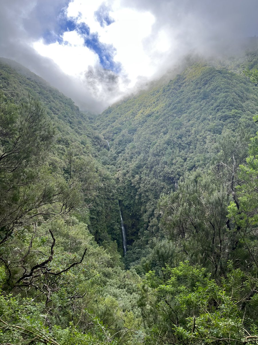 SachaDelano's tweet photo. Idée de prochaines vacances, ne me remerciez pas. https://t.co/uB5eT6sOp1