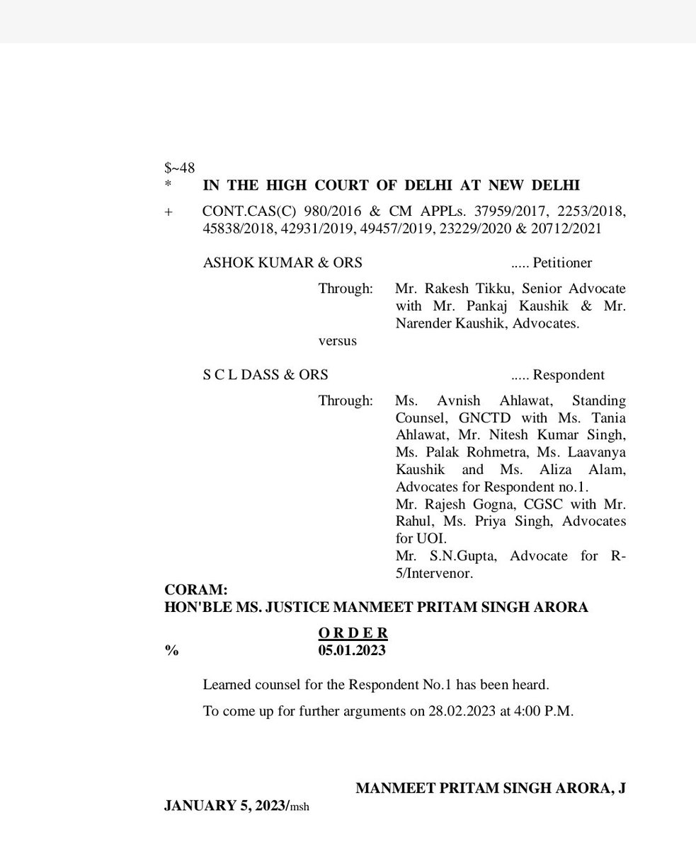Piyushcity's tweet photo. @pbhushan1 Sir,
The contractual employees has won the case in Delhi High court in 2013.
Sir order has attained finality.
Now fighting Contempt case since 2016.
We r those employees who have been treated with flowers by Helicopter in Covid.
Please help us. 
1/2 https://t.co/8zUl1tifcV