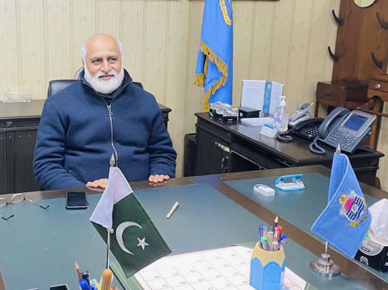 DrNiazAhmadSI's tweet photo. Assumed the charge as Vice-Chancellor of University of the Punjab. https://t.co/uJVWP7f41C