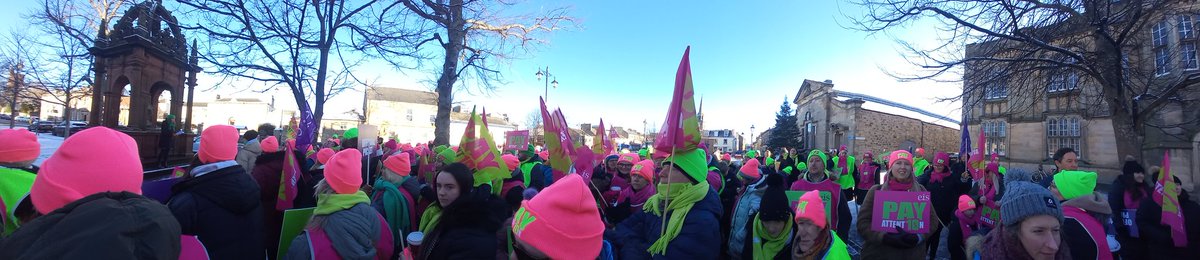 Great turn out from <a href="/EISEastLothian/">EIS EastLothian</a> members. Fantastic support from the public in Haddington too. #PayAttention <a href="/EISUnion/">EIS</a>