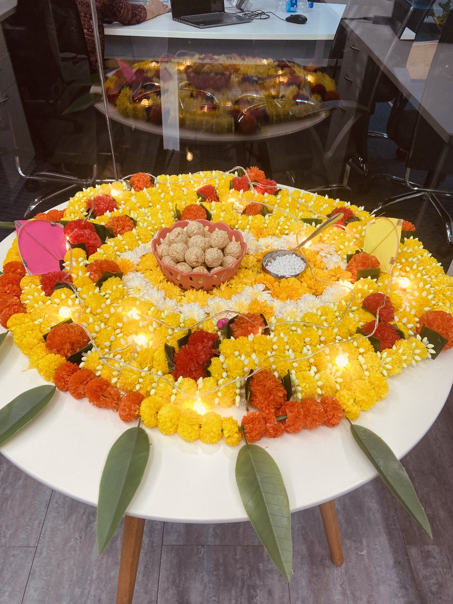 techknomatic's tweet image. Just have a look at our Mumbai Office. The decoration was all in its glory. 🤩

Wishing you a joyful Makar Sankranti | Lohri | Pongal | Uttarayan 🌞🌾🪁🪔

#Techknomatic #Pongal #Lohri #Uttarayan #MakarSankranti #OfficeCelebration #Mumbai
