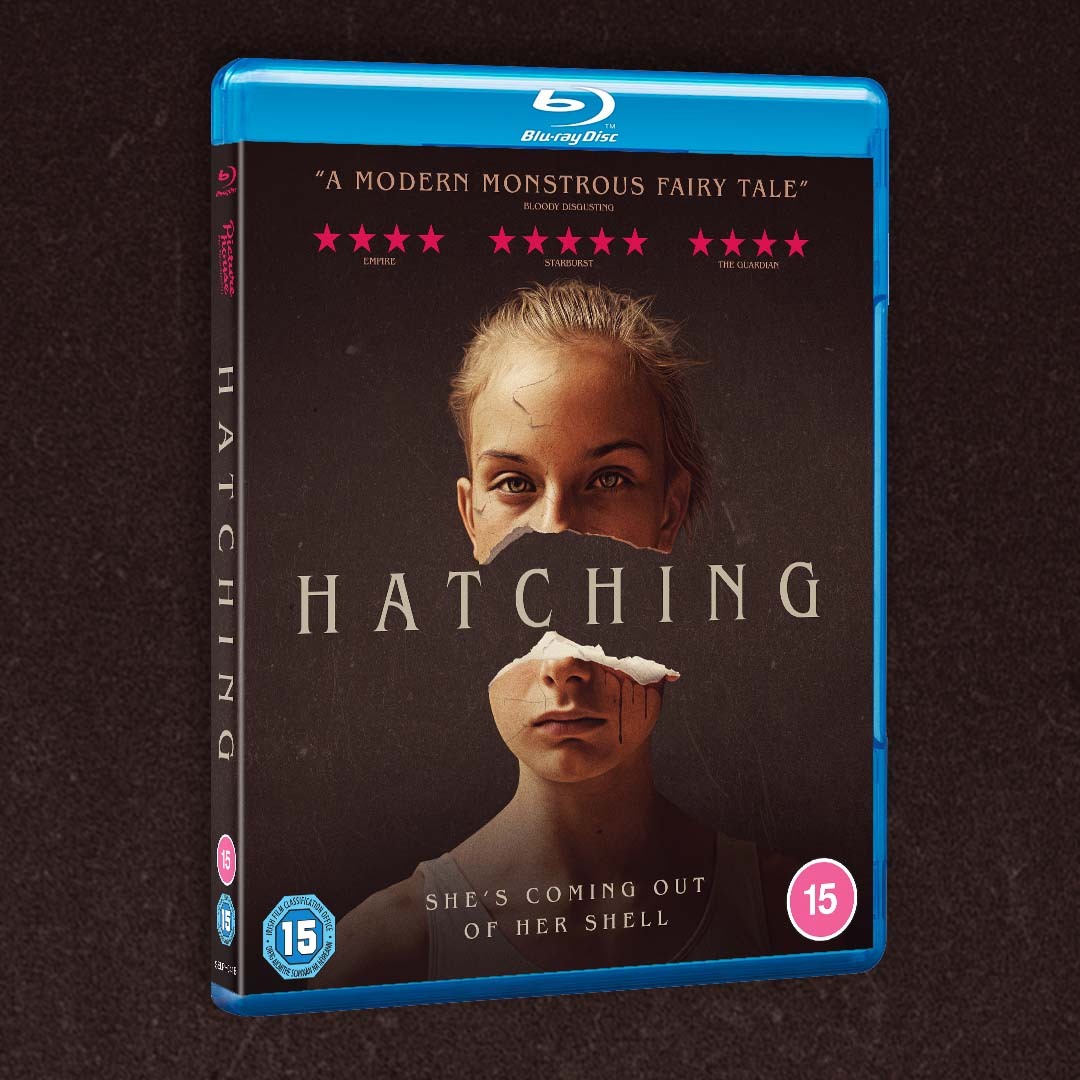 ashmillman's tweet photo. ✨🥚 GIVEAWAY 🥚✨

HATCHING, an equally gross and gorgeous Finnish horror, releases on Blu-Ray today! To celebrate, I've got 2 copies of this egg-cellent film to share. Like &amp; retweet to enter 🍳

Winners contacted by DM 18/01 at 7pm, UK only https://t.co/S4sd3qrply 🐣 https://t.co/9r0BHAdFTE