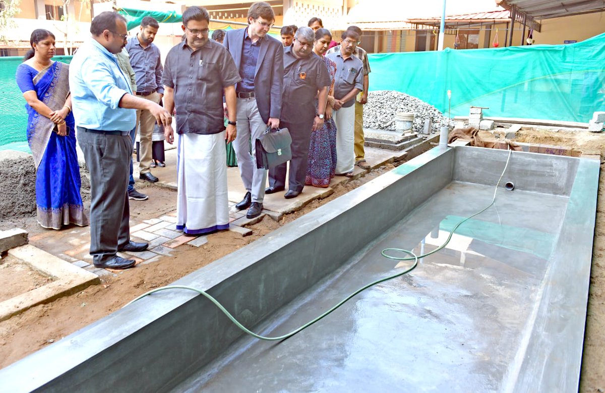 Kochi_Mayor's tweet photo. The Kerala municipality of Elamakara has become the first institution in the country to adopt all solar energy to power all its operations. Through the "Sustainable Circle," the municipality is harvesting energy to sustain themselves as well as the environment.
#kochi #cochin https://t.co/NB4dNJRwnG