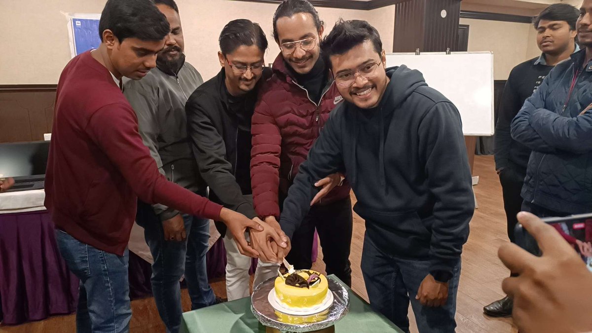 XFCAssam's tweet photo. Super Stoked to share that We Succesfully conducted The Experiential #RedmiNote12ProPlus meetup on 15th Jan 2023.The zeal and enthusiasm of  mi fans were unmatched experiencing the #Supernote @themakeavish @RedmiIndia @manukumarjain 
 @XiaomiIndia @sandeep9sarma
@RaghuReddy505 https://t.co/5xvVUNn52l