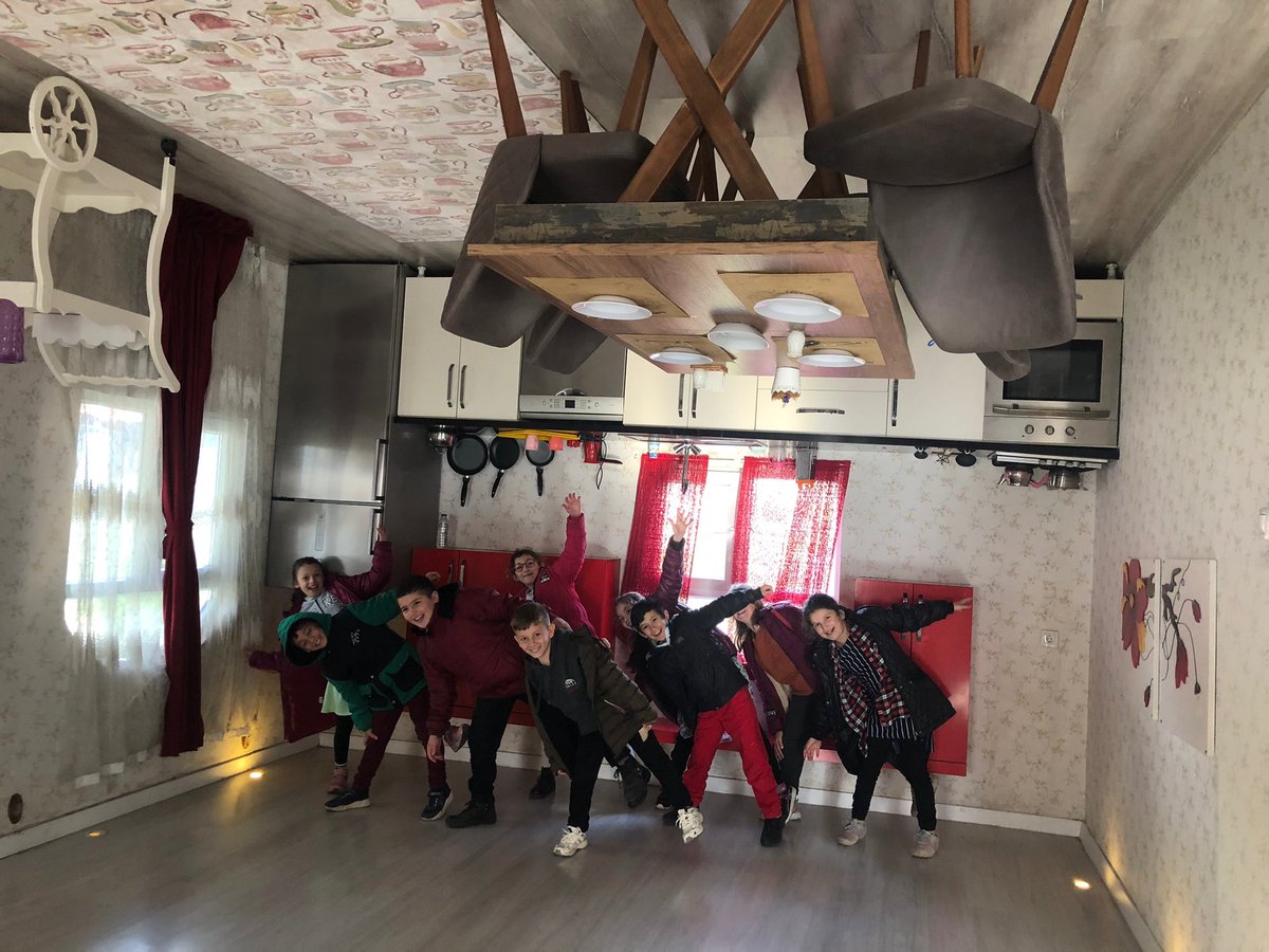 İlçemiz 75.Yıl İlkokulu 4.sınıf öğrencileri,Türk Kızılay Ordu Başkanlığı ve Türk Kızılay Akkuş Temsilciliğinin organize ettiği Altınordu gezisine katılmıştır.Geziye destek veren Türk Kızılay Ordu Başkanlığına ve Türk Kızılay Akkuş Temsilciliğine öğrenciler adına teşekkür ederiz.