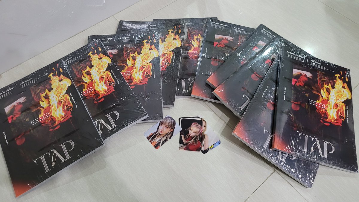 aling_shu89's tweet photo. Para lockey sudah pada unboxing,gue baru sampai album TAP😂.tak apala,telat
@5ecretNumber 
#5ecretnumber 
#SECRET__NUMBER https://t.co/udRmPmkTc1