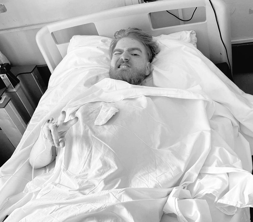 andreibratucu🦇🔊 tweet media