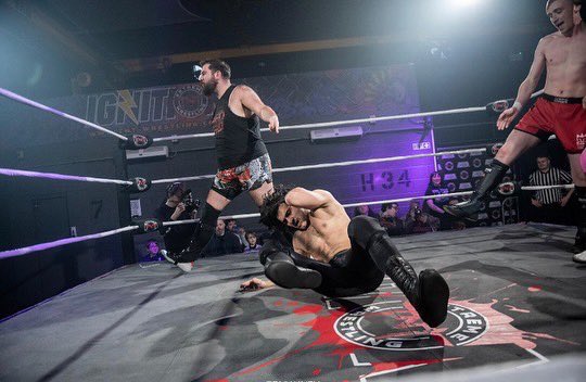 BenReid25799's tweet photo. Little Shinobi Fight Team reunion in the Ignition Rumble with the leg sweep/sling blade combo 🤙🏻 https://t.co/AJaUa8AdDJ