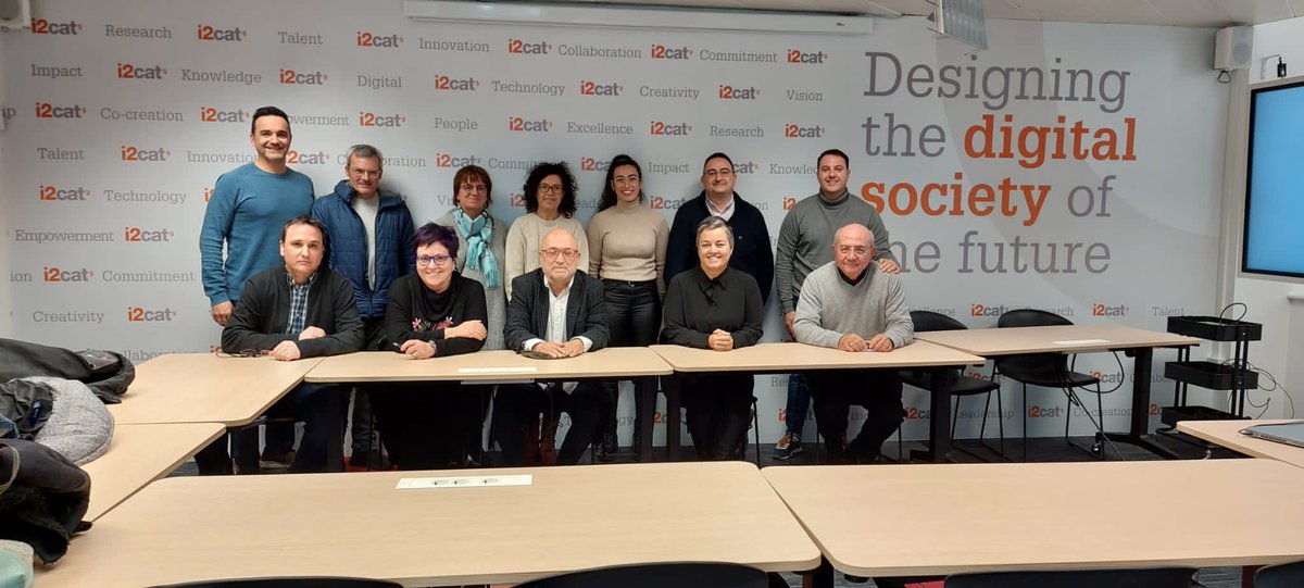 Avui estem a <a href="/i2CAT/">i2CAT Research & Innovation Centre</a> amb la resta dels col.labradors de la vertical de Talent de l'àrea 5G de Terres de l'Ebre per explicat la recerca sobre l'impacte del 5G al territori i als centres educatius. #SomFP <a href="/impulsfp/">ImpulsFP 💡</a> <a href="/CetTarragona/">Campus Educatiu de Tarragona</a> <a href="/ICEURV/">ICE-URV</a>  <a href="/universitatURV/">Universitat Rovira i Virgili</a>