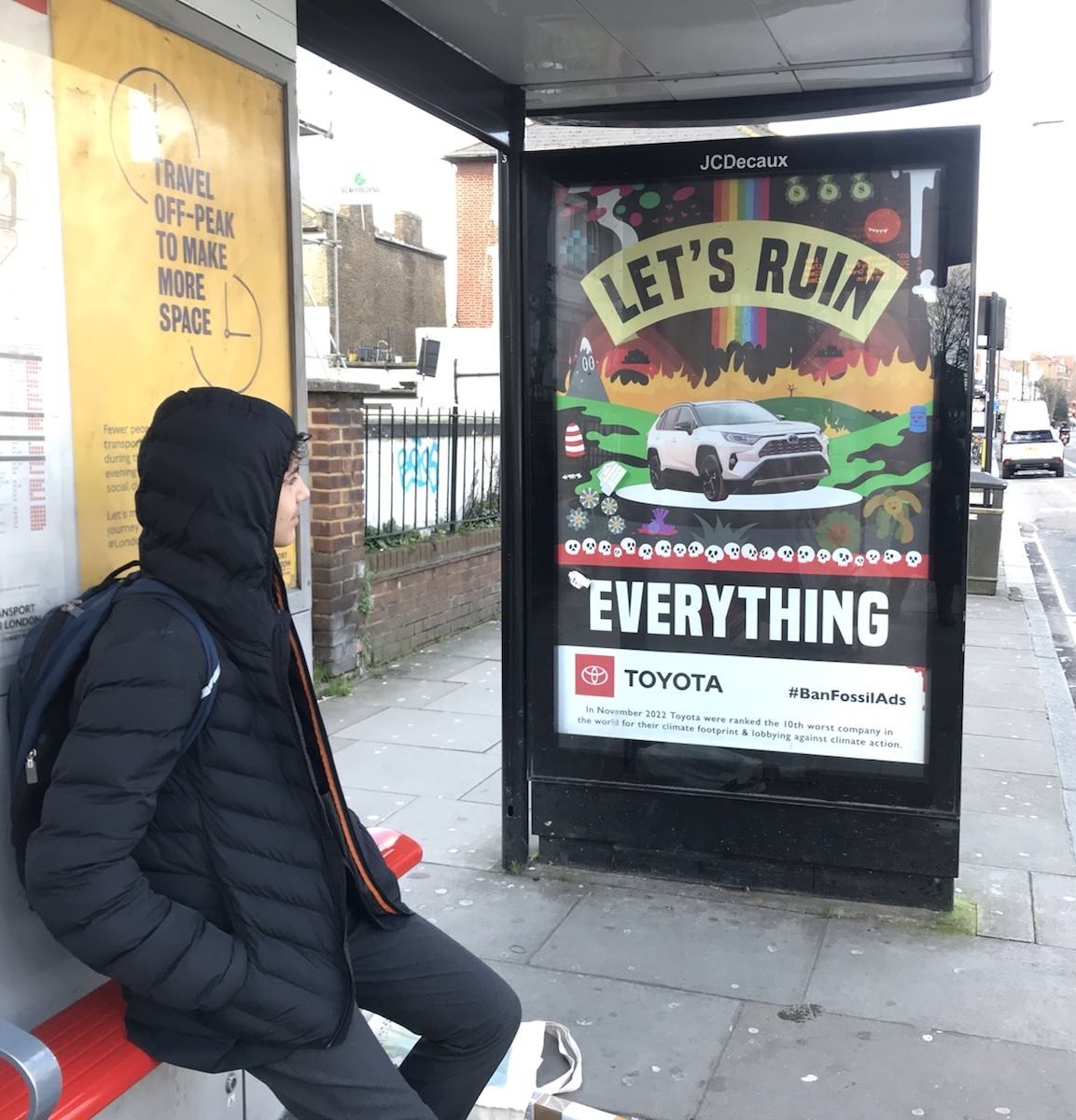 😍 Honest advertising appearing in West London! 🤩
#BeyondZero #BanFossilAds  #mondaythoughts