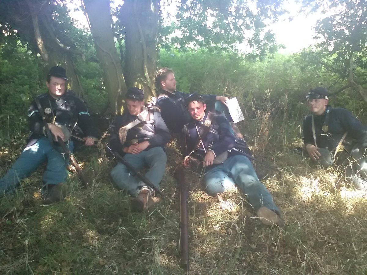 Hist_Tell's tweet photo. @QuintinLake Best of luck. I once marched along Pedders way as part of an American Civil War reenactment unit.... it made sense at the time. I learned a lot about long distance marching as a unit of Victorian era soldiers! https://t.co/EtaxypuZHJ