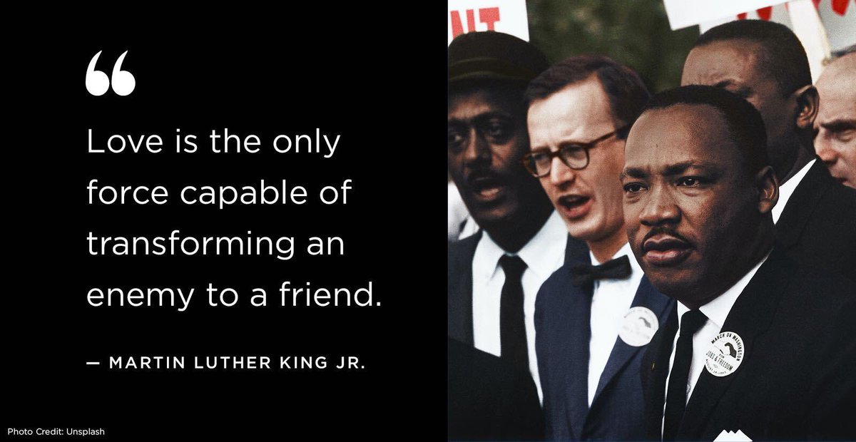 BillClinton's tweet photo. Today and every day, may we heed Dr. King’s wisdom and find inspiration in his example. https://t.co/KV8hi9LTrh