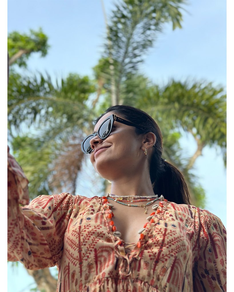 iamRashmika's tweet photo. I want to go baaaaaackkkkk! 🌻😭 https://t.co/VKWcgIYfLG