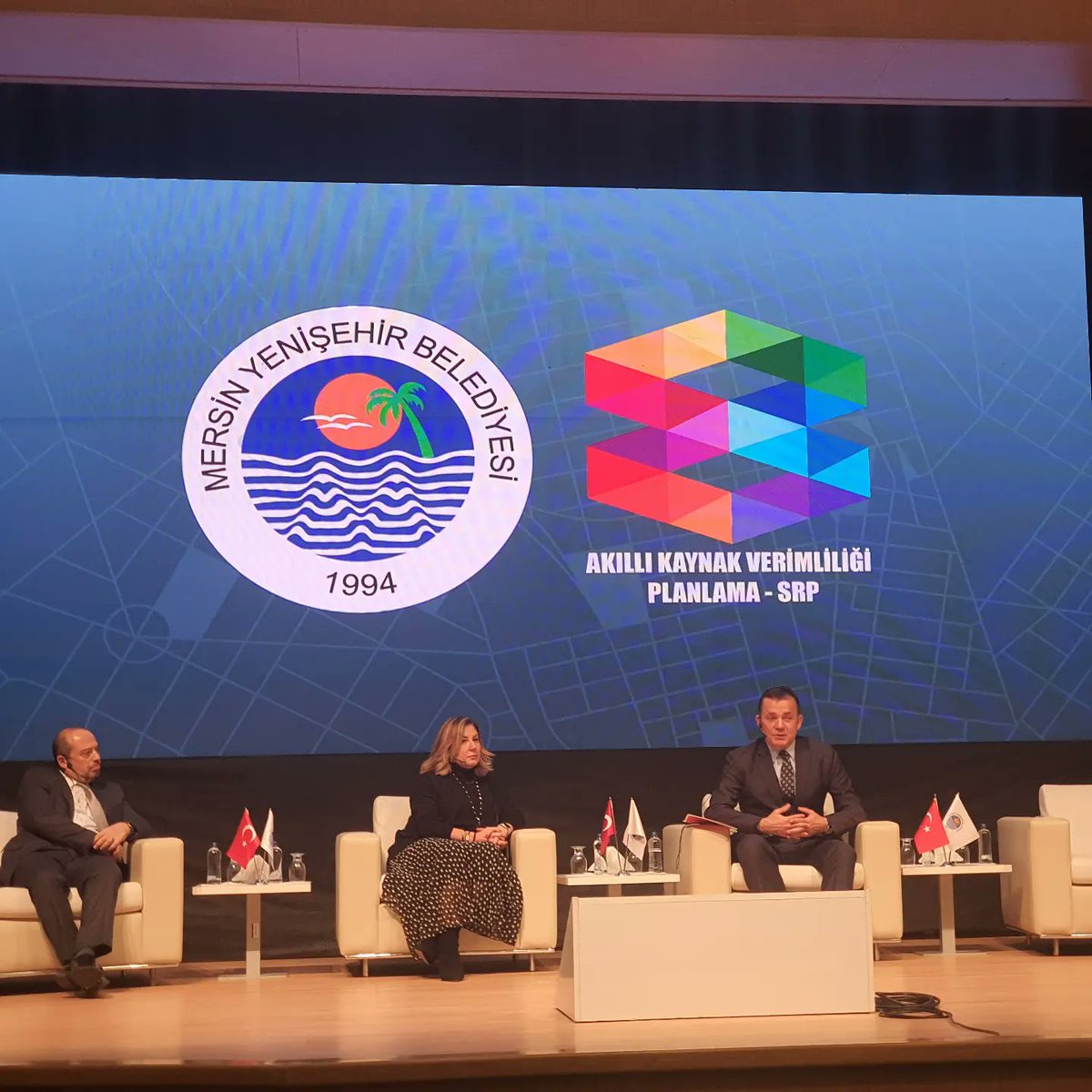 EKOLOGmersin's tweet photo. Yenişehir Belediyesi tarafından düzenlenen "İklim Değişiyor, Biz Ne Yapabiliriz" panel ve çalıştayı çok değerli paylaşımlara sahne oldu.
.
.
.
.
#İklim #yenisehirbelediyesi #iklimkrizi #ekologdernegi #odtüdbe #ekoloji #çevre https://t.co/CqSirW3XSu