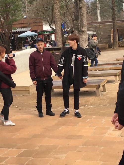 hahannii's tweet photo. #9YearsStillAliveGOT7 9 years with otp JackJae 😇😇😇 https://t.co/Tu4Z1WwWUs