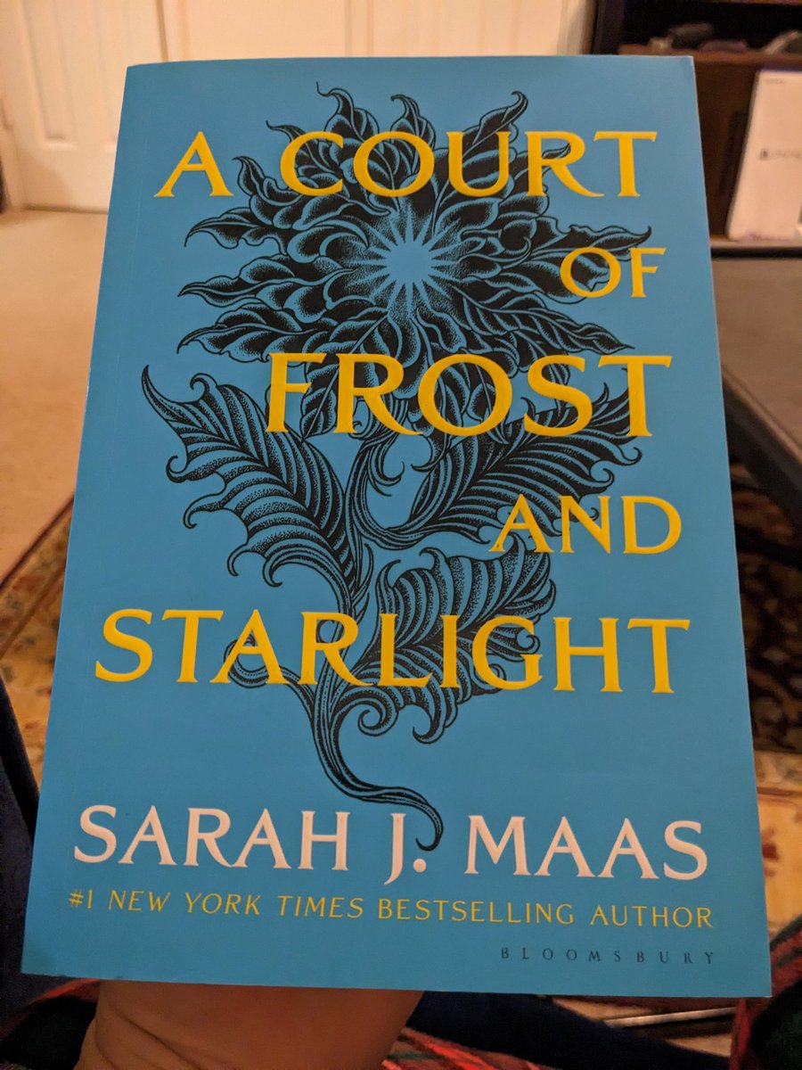 Willow_314's tweet photo. Book #3 of my #30bookchallenge is complete! This book is a such a good little story. Quite a bit shorter than the others in the #acotar series. But I love it all the same. #BookReview #booktwitter 
3/5 🌶️
5/5 💜
4/5 📚 https://t.co/67gnlLS5eV