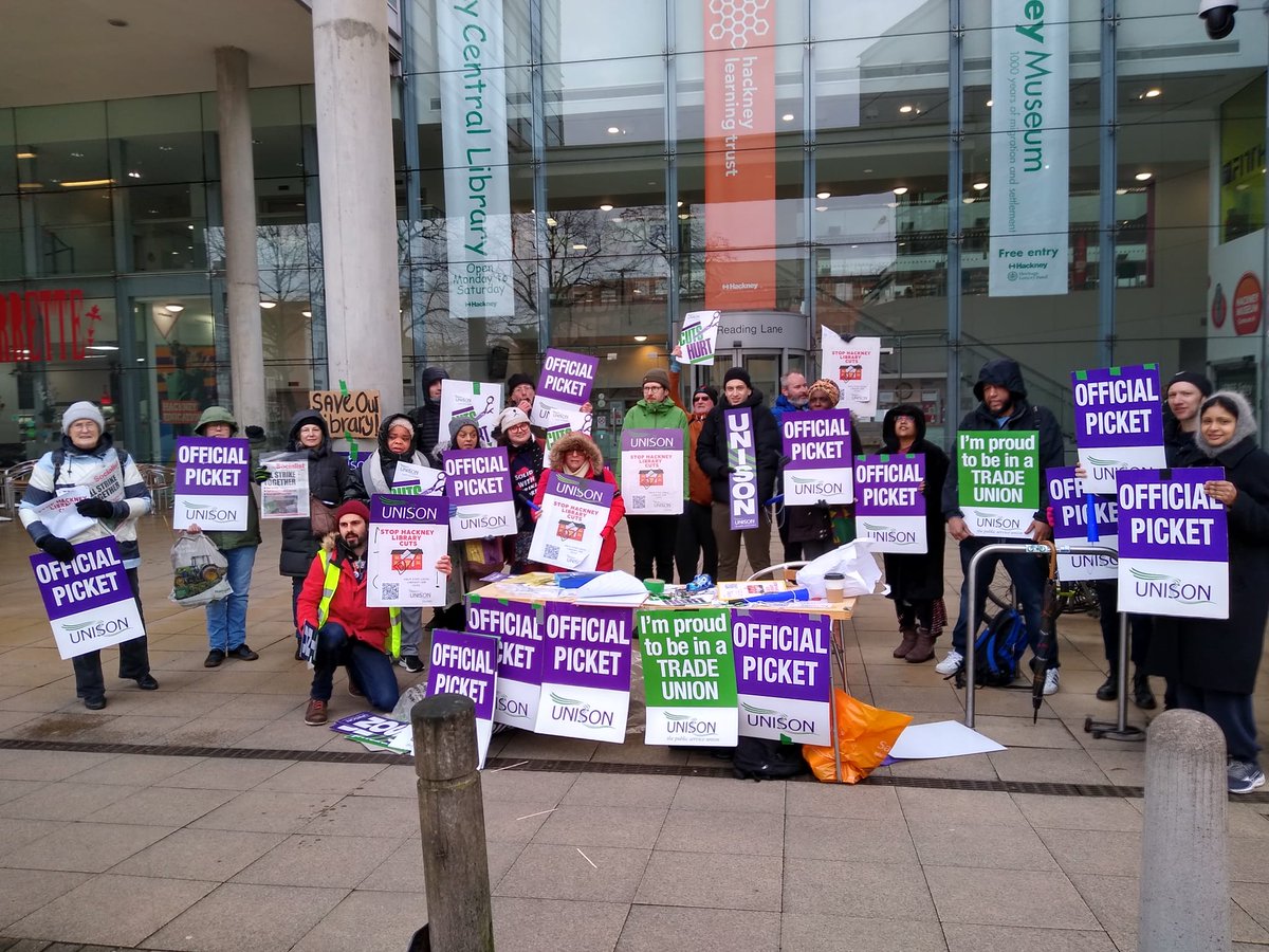NSSN_AntiCuts's tweet photo. #NSSN supporting @HackneyUNISON #librarystrike @unisontheunion https://t.co/9HmhNPJePZ