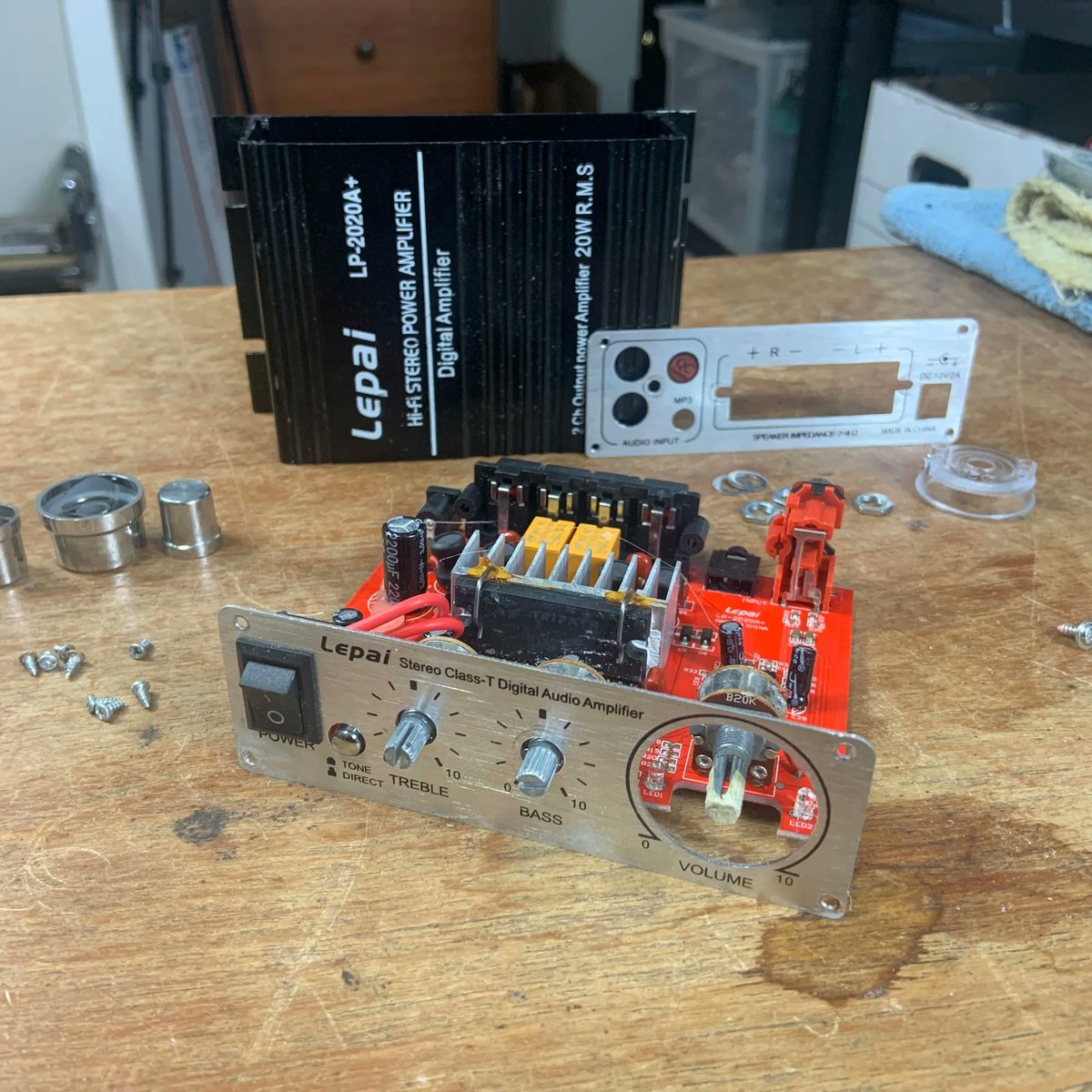 CoCoTheGeek's tweet photo. ♻️This #Lepai LP-2020A+ #amplifier will need some cleaning and solder reflow.
♻️Sometimes it’s something simple sometimes it’s much more work needed.
🤷🏾♀️Just never really know.
♻️Another #amp rescued from the #landfill! https://t.co/5bXFAWWuHp