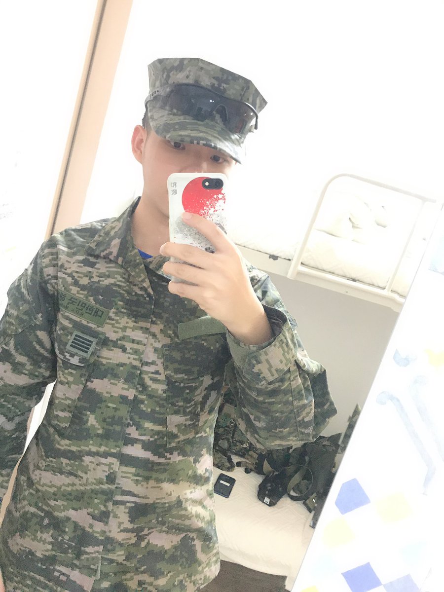 freemark0541's tweet photo. #昔と今を比較して変化があればRTといいねがすっ飛んでくる
⬅️初めてM3に海兵迷彩を買った
➡️昨日の撮影会 https://t.co/IZsAYdp7Nv