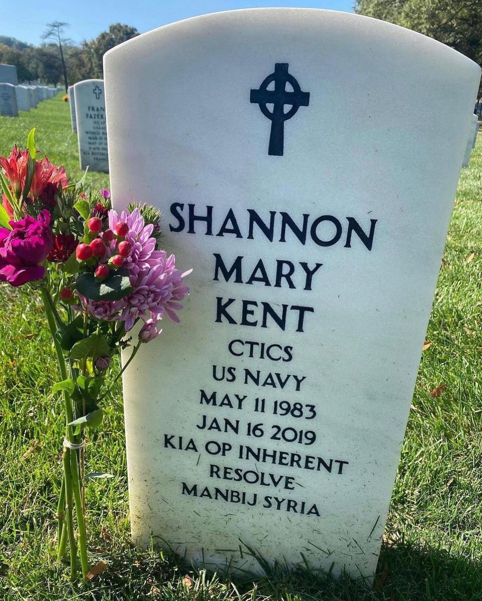 op_hawkeye's tweet photo. 1.16.2019 ~ Senior Chief Petty Officer Shannon Kent πΊπΈ
#OpHawkeyeRemembers #ShannonKent #CryptologicTechnician #BronzeStar #PurpleHeart @NSAGov
π https://t.co/lpiyl8lvSF
π° https://t.co/rdvp2zpPSk
π° https://t.co/wMzGrtiBL4
π° https://t.co/SFFNR84nkt https://t.co/QKIdxD6tGF