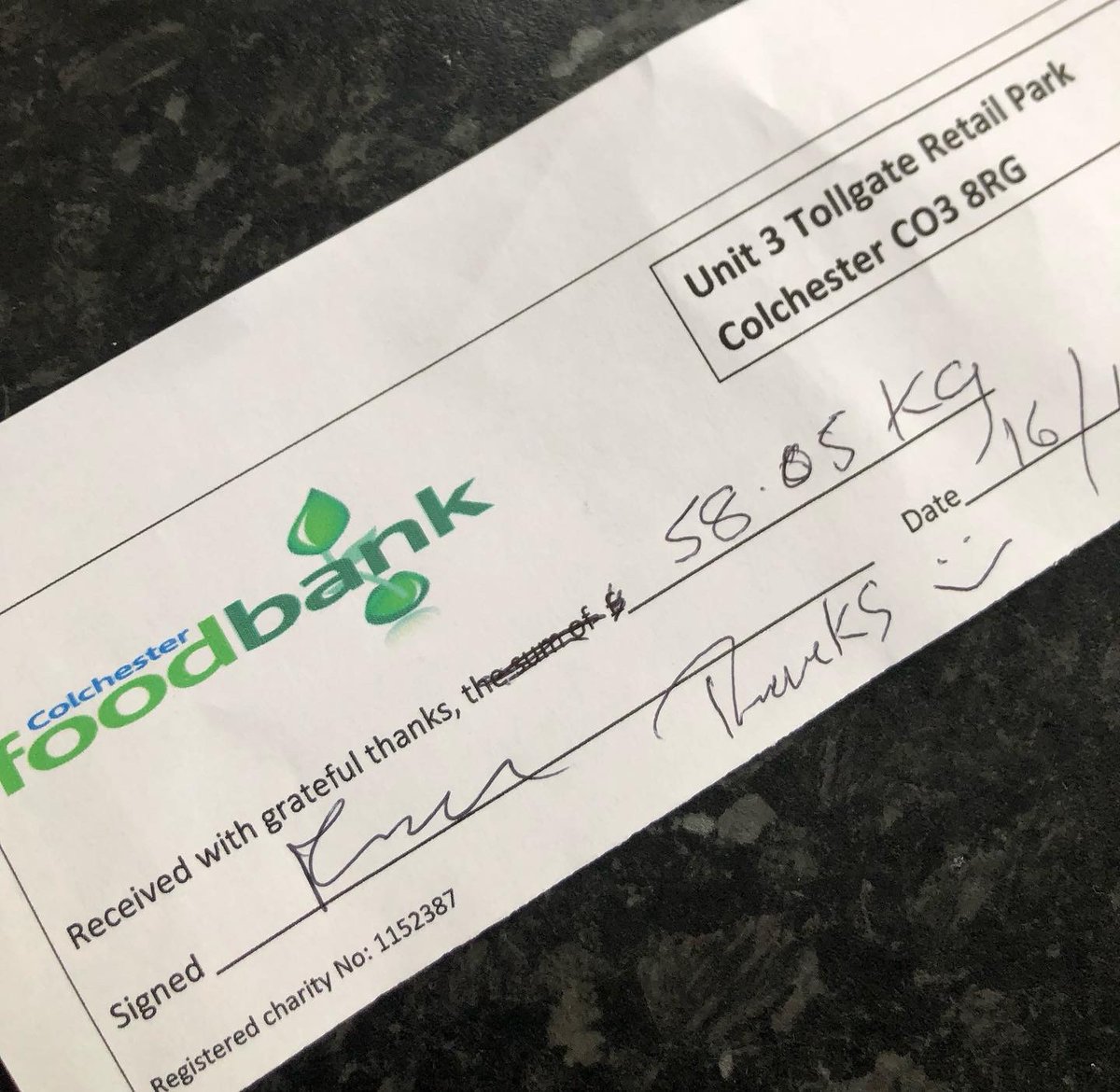 companyofrunner's tweet photo. Proud. 58.05kg donated to @colchfbank today from yday’s group run. CEO Mike Beckett gave you a special thanks. Sign up at CofR website for our next group run in aid of the foodbank. #foodbank #trailrunning #grouprun #runtohelp #twitterrunners https://t.co/mYN4Yvi4GT