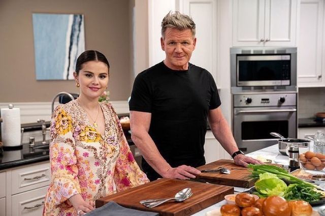 We were super excited to see Viking on HBO's Selena + Chef with Gordon Ramsay. 
It's a great show that supports great causes and celebrates home cooking. We hope you'll give it a watch. #selena+chef #gordonramsay #vikingrange #thevikinglife https://t.co/S8SajivyVT