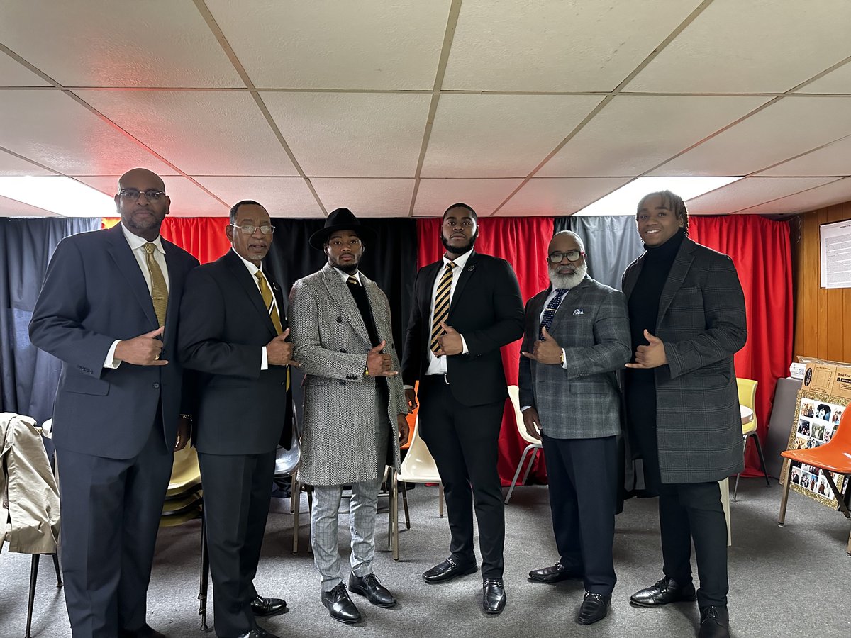 WIUAlphas's tweet photo. “Darkness cannot drive out darkness, only light can do that. Hate cannot drive out hate, only love can do that.” - Brother Dr. Martin Luther King Jr. https://t.co/LFNq3mzILj