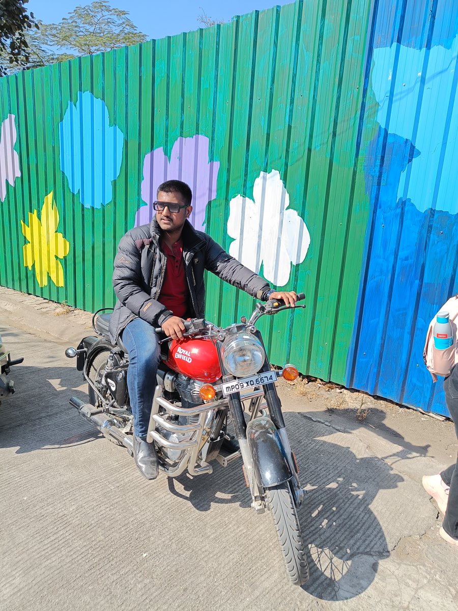 RIJORej686's tweet photo. #NewsUpdates #NewProfilePic2023 #Rijoreji
RIJO REJI
@RIJORej686
#indore
#congress supporter
॥ सही करने की हिम्मत उसी में आती है 
जो गलती करने से नही डरते है ॥ https://t.co/GMc36EHeUJ